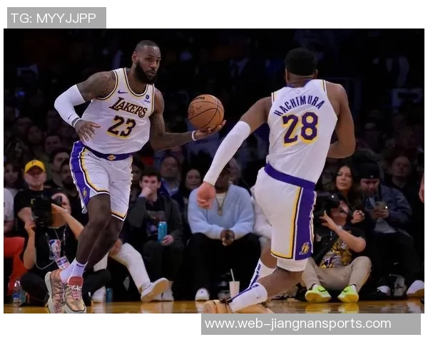 雷迪什称赞詹姆斯接地气与队友关系亲近让人感到舒适