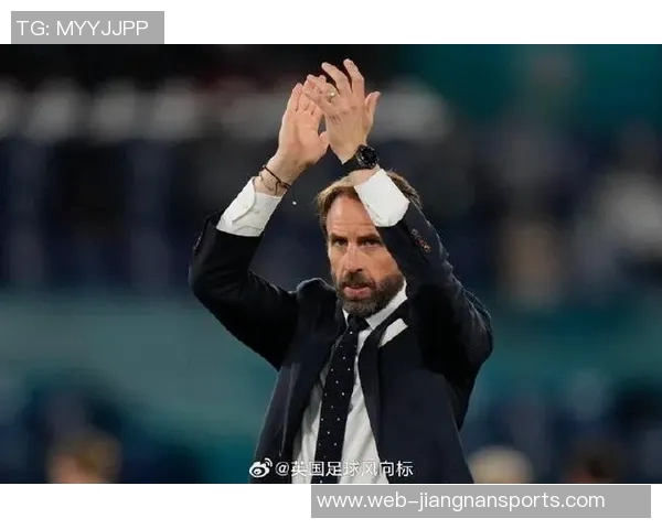 琼斯谈利马伤势恢复情况卢克肖在左中卫位置展现出良好状态