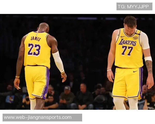 里夫斯赛季正负值领跑湖人东契奇紧随其后詹姆斯表现不佳居队内倒数