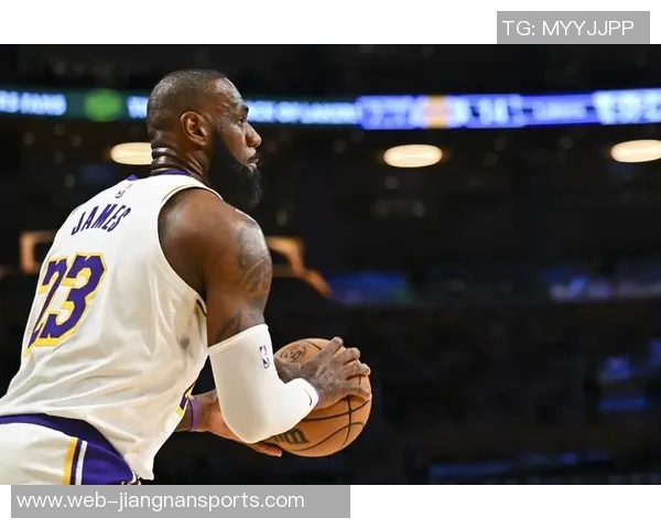 詹姆斯谈球队表现:提升活力是我们每场比赛的目标与挑战 詹姆斯谈球队表现:提升活力是我们每场比赛的目标与挑战